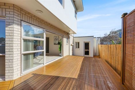 Photo of property in 74a Priestley Drive, Bucklands Beach, Auckland, 2014