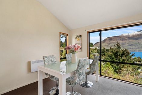 Photo of property in 16a Dart Place, Fernhill, Queenstown, 9300