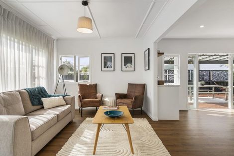 Photo of property in 110 Everitt Crescent, Whangamata, 3620