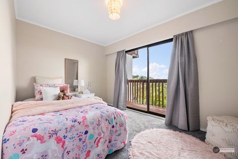 Photo of property in 4a Banksia Grove, Maungaraki, Lower Hutt, 5010