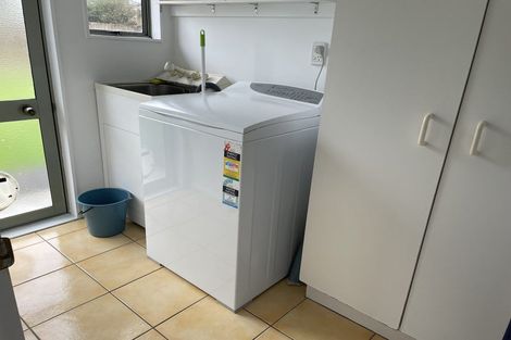 Photo of property in 81 Roberts Line, Kelvin Grove, Palmerston North, 4414