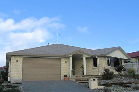 Photo of property in 15 Millennium Hill, Paraparaumu, 5032