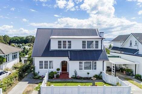 Photo of property in 6 Coleman Terrace, Hospital Hill, Napier, 4110