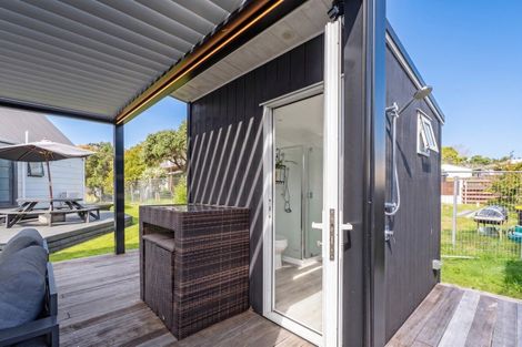 Photo of property in 5 Mccall Avenue, Pauanui, Hikuai, 3579