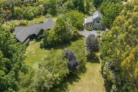 Photo of property in 208 Mapara Road, Acacia Bay, Taupo, 3385