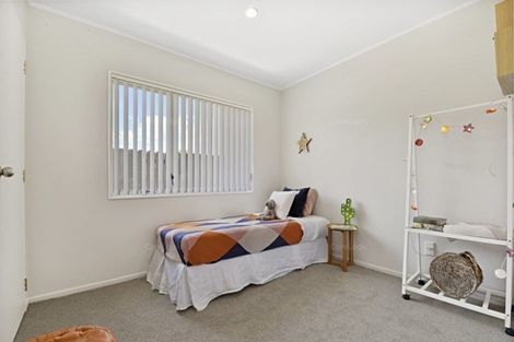 Photo of property in 18a Hall Avenue, Mangere, Auckland, 2022