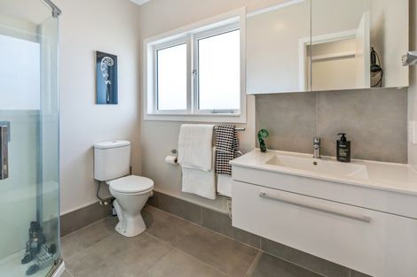 Photo of property in 35 Ridge Road, Howick, Auckland, 2014