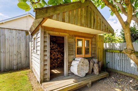 Photo of property in 7 Henui Street, Strandon, New Plymouth, 4312