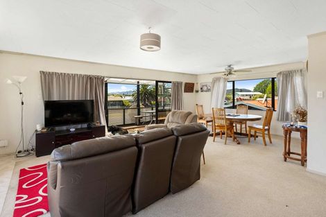 Photo of property in 9 Catherine Crescent, Whitianga, 3510