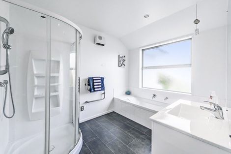 Photo of property in 77 Manse Road, Leeston, 7632