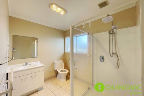 Photo of property in 2/23 Luckens Road, West Harbour, Auckland, 0618