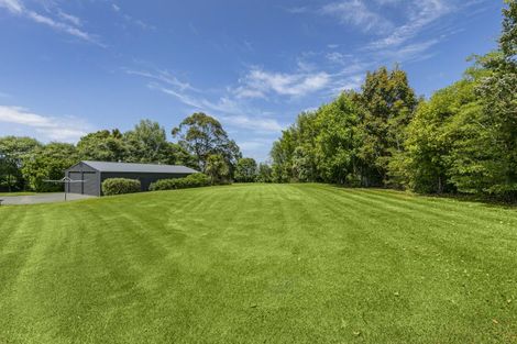 Photo of property in 21 Koraha Road, Kumeu, 0892