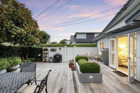 Photo of property in 16 Brenchley Avenue, Strowan, Christchurch, 8052