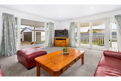 Photo of property in 142 Bower Avenue, New Brighton, Christchurch, 8083