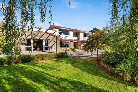 Photo of property in 333 Devon Street West, New Plymouth, 4310