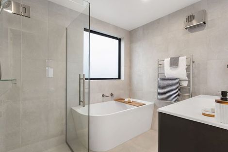 Photo of property in 17b Kirkwood Avenue, Upper Riccarton, Christchurch, 8041