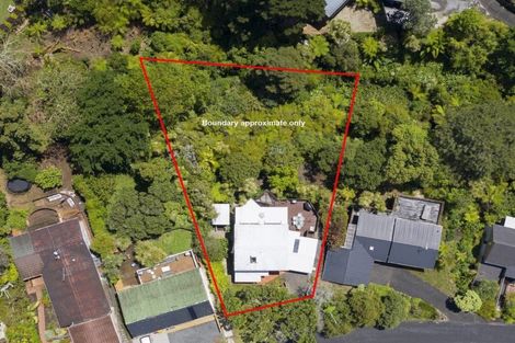 Photo of property in 94 Castor Bay Road, Castor Bay, Auckland, 0620