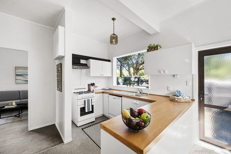 Photo of property in 7 View Road, Houghton Bay, Wellington, 6023