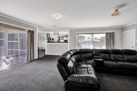 Photo of property in 1 Brookes Street, Inglewood, 4330