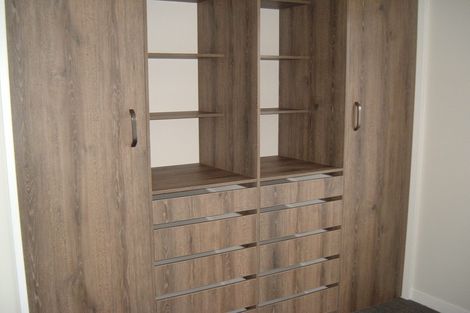 Photo of property in 1 Mataki Way, Glen Eden, Auckland, 0602