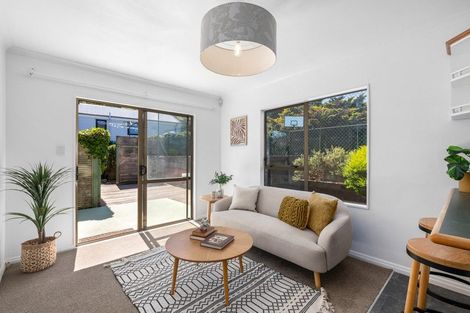 Photo of property in 46 David Crescent, Karori, Wellington, 6012