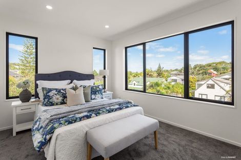 Photo of property in 2/1 Montana Avenue, Murrays Bay, Auckland, 0630