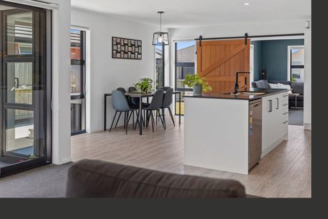 Photo of property in 80 Dunkeld Drive, Papamoa, 3118