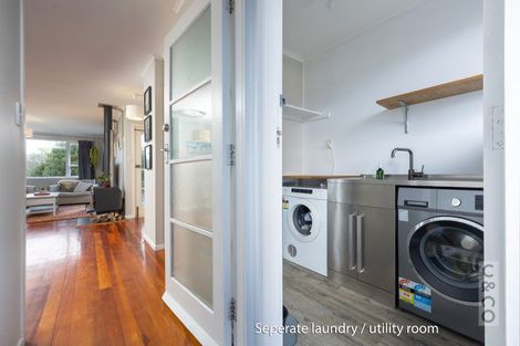 Photo of property in 17 Tapu Road, Huapai, Kumeu, 0810