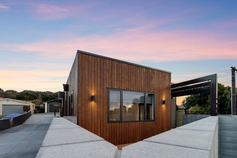 Photo of property in 53 Pohutukawa Place, Bell Block, New Plymouth, 4312