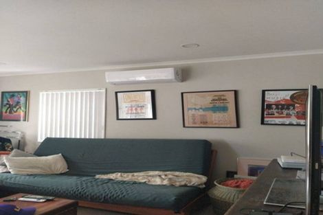 Photo of property in 28 Saddleback Crescent, Papakura, 2110