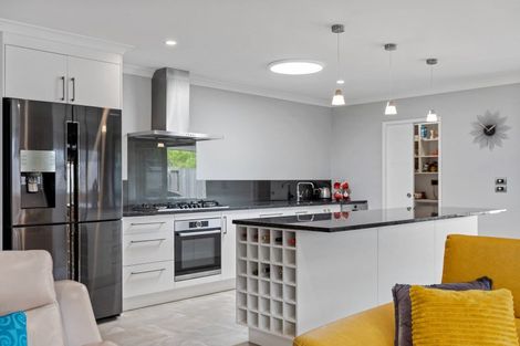 Photo of property in 67 Awatira Drive, Papamoa Beach, Papamoa, 3118