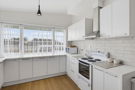 Photo of property in 55 Mako Mako Road, Levin, 5510