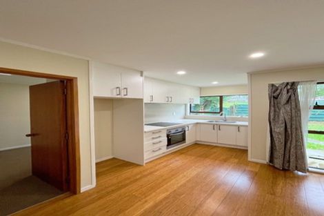Photo of property in 5/550 Glenfield Road, Glenfield, Auckland, 0629
