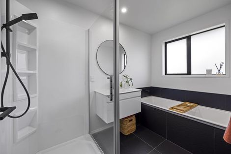 Photo of property in 8 Tikorangi Road East, Tikorangi, 4383