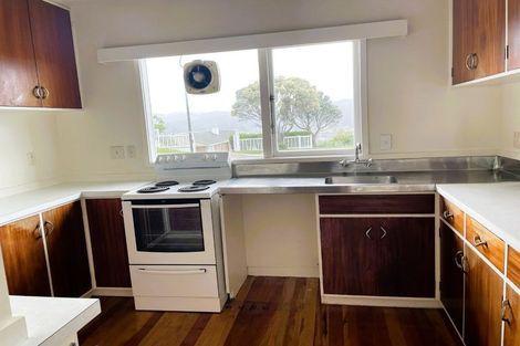 Photo of property in 103 Dowse Drive, Maungaraki, Lower Hutt, 5010