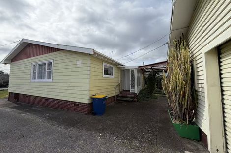 Photo of property in 25 Margan Avenue, New Lynn, Auckland, 0600