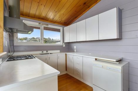 Photo of property in 5 Elgin Place, Red Beach, 0932