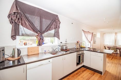 Photo of property in 51 Harper Street, Gonville, Whanganui, 4501