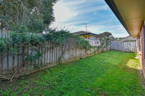 Photo of property in 39 Cyclamen Road, Mangere, Auckland, 2022
