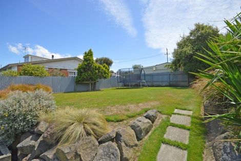Photo of property in 13 Richmond Street, Waimataitai, Timaru, 7910