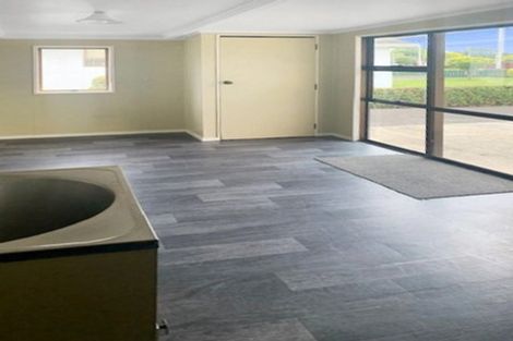 Photo of property in 21c Flower Street, Bulls, 4818