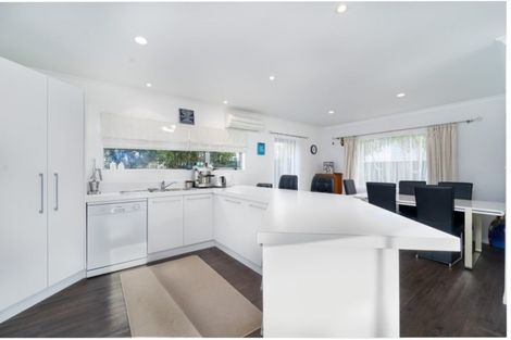 Photo of property in 78 Regent Street, Martinborough, 5711