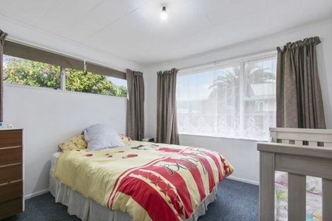 Photo of property in 270a Wellington Road, Wainuiomata, Lower Hutt, 5014