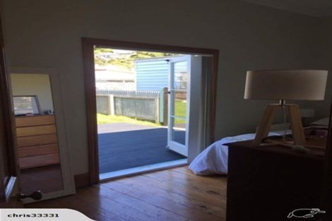 Photo of property in 15 Cruickshank Street, Kilbirnie, Wellington, 6022