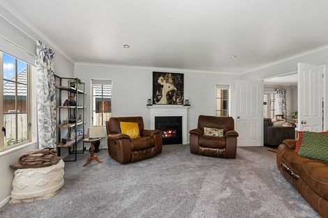 Photo of property in 62 Cairns Crescent, Rototuna, Hamilton, 3210