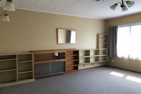 Photo of property in 2/210a Grove Road, Mayfair, Hastings, 4122