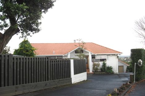 Photo of property in 69 Mellons Bay Road, Mellons Bay, Auckland, 2014