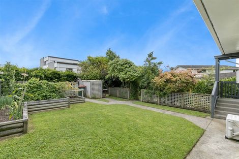 Photo of property in 1 Naver Place, Papakowhai, Porirua, 5024