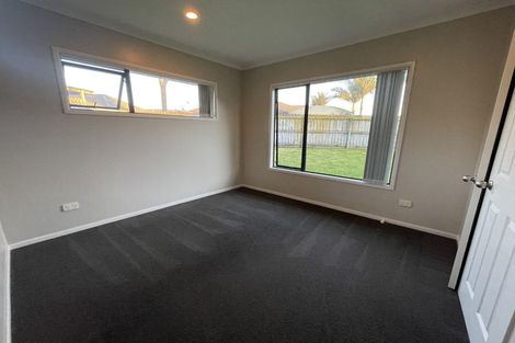 Photo of property in 9 Anrath Close, East Tamaki, Auckland, 2016