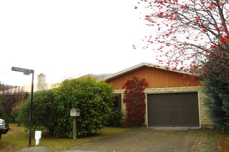 Photo of property in 3 Thomson Street, Arrowtown, 9302